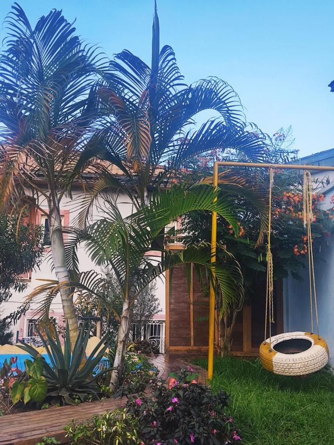 Residence Jardin Tropical Yaounde Exterior photo